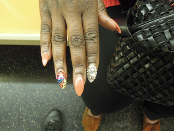 gems on nails__